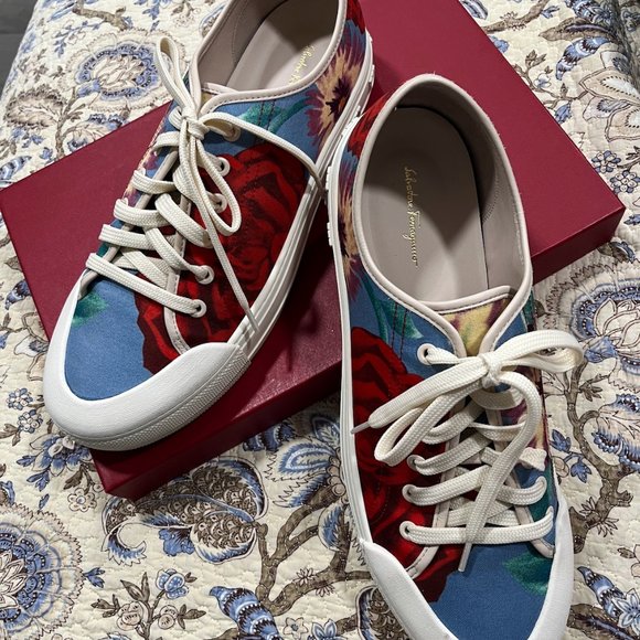 Womens Ferragamo Sneakers in size 11 - Brand new! - Picture 4 of 5